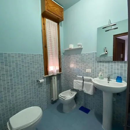 Da Debby Πανσιόν Πίζα